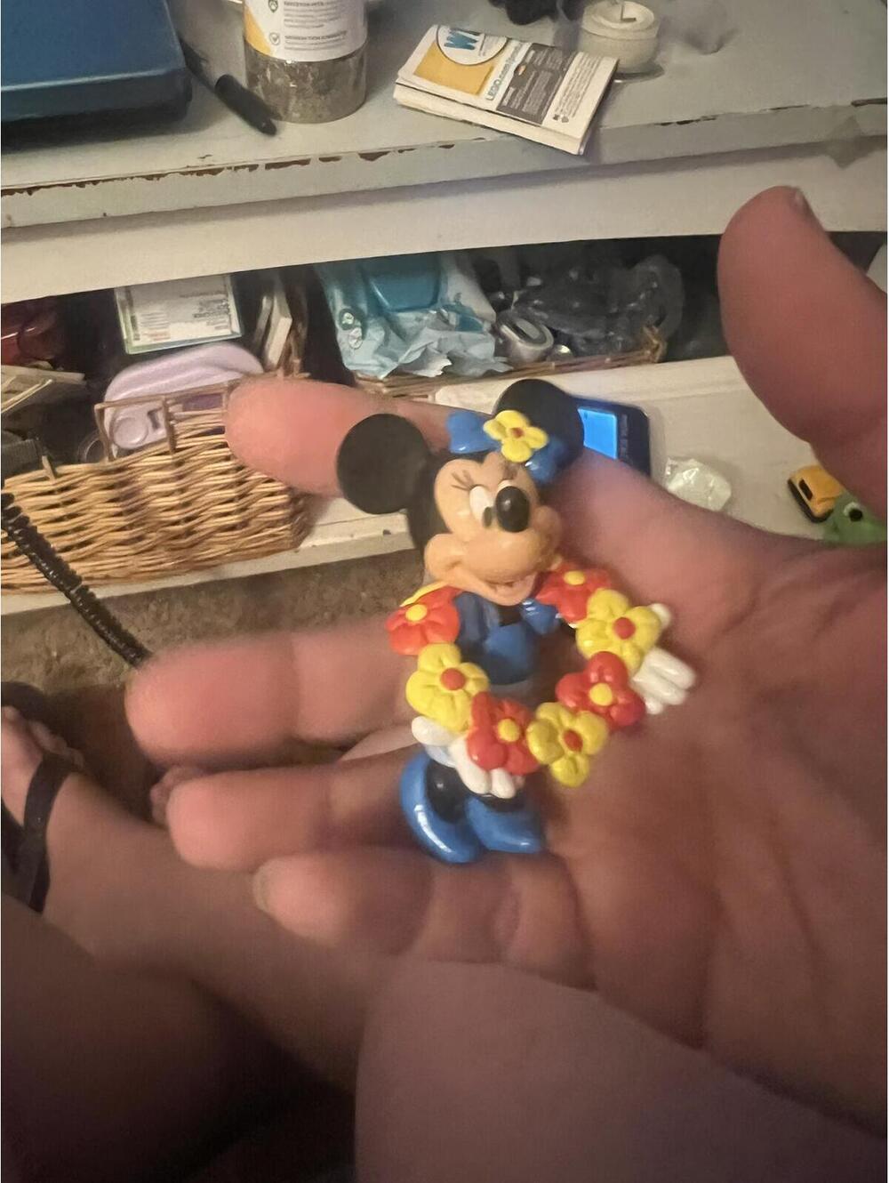 Vintage Minnie Mouse Figurine Holding Flower Wreath
